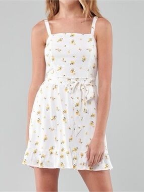 Hollister White With Dainty Yellow Flowers Belted Mini Dress